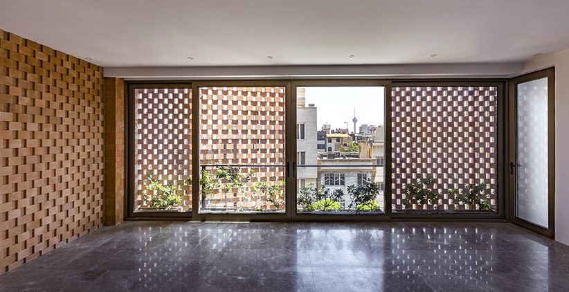 بازسازی خانه اساسی یا مرحله‌ای؟ مقایسه کامل مزایا، هزینه‌ها و ریسک‌ها
